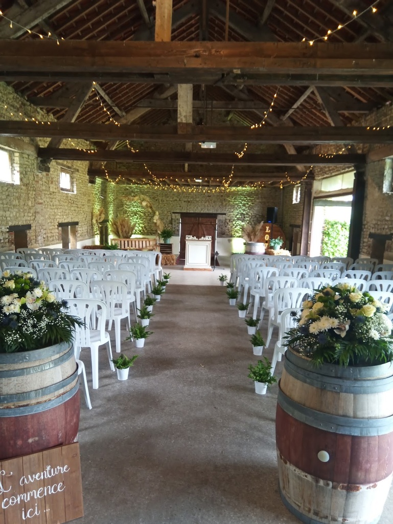 Chaise blanche pour extérieur 