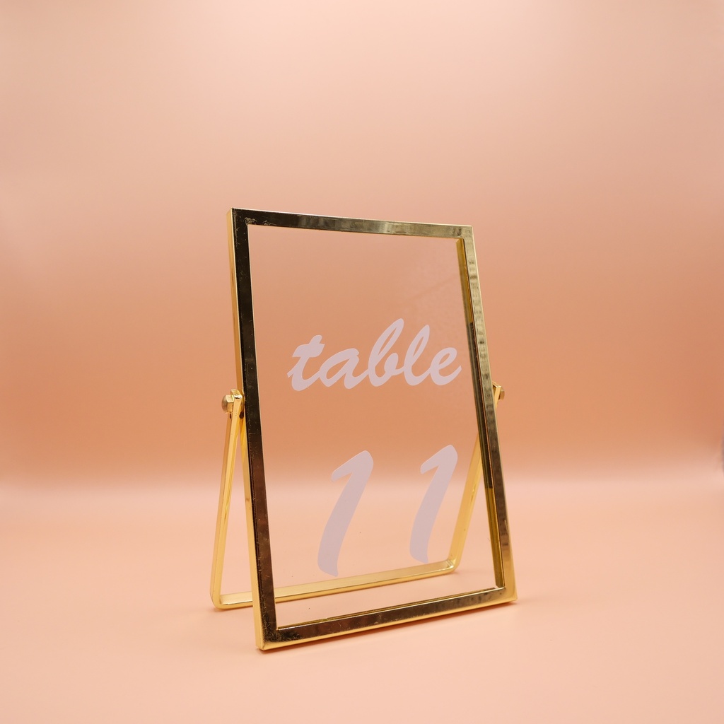 Jeu de numéros de table doré