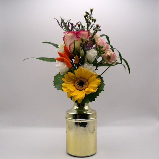 Vase doré avec trait